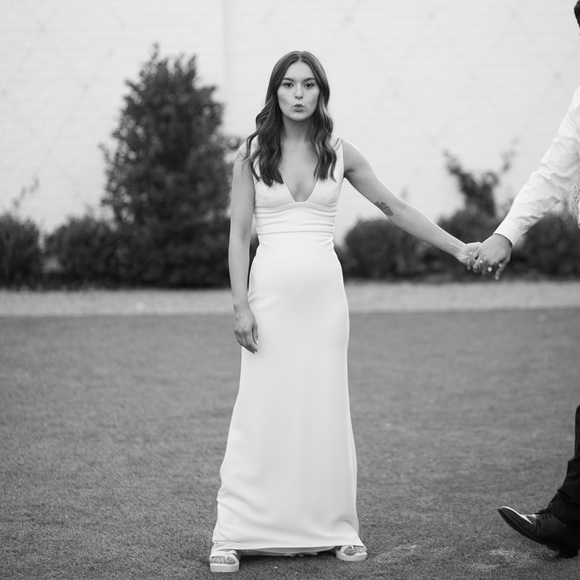 Meet your Posher, Megan - Picture 4 of 4